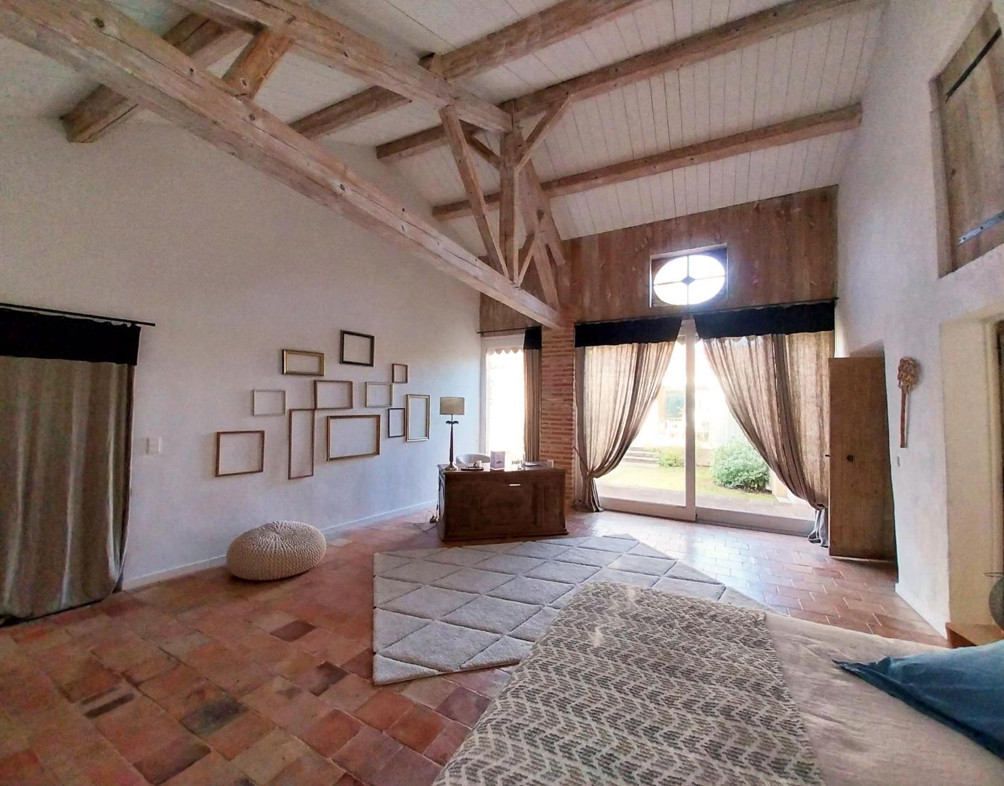 Chateau Gautoul Puy-l'Eveque Room photo